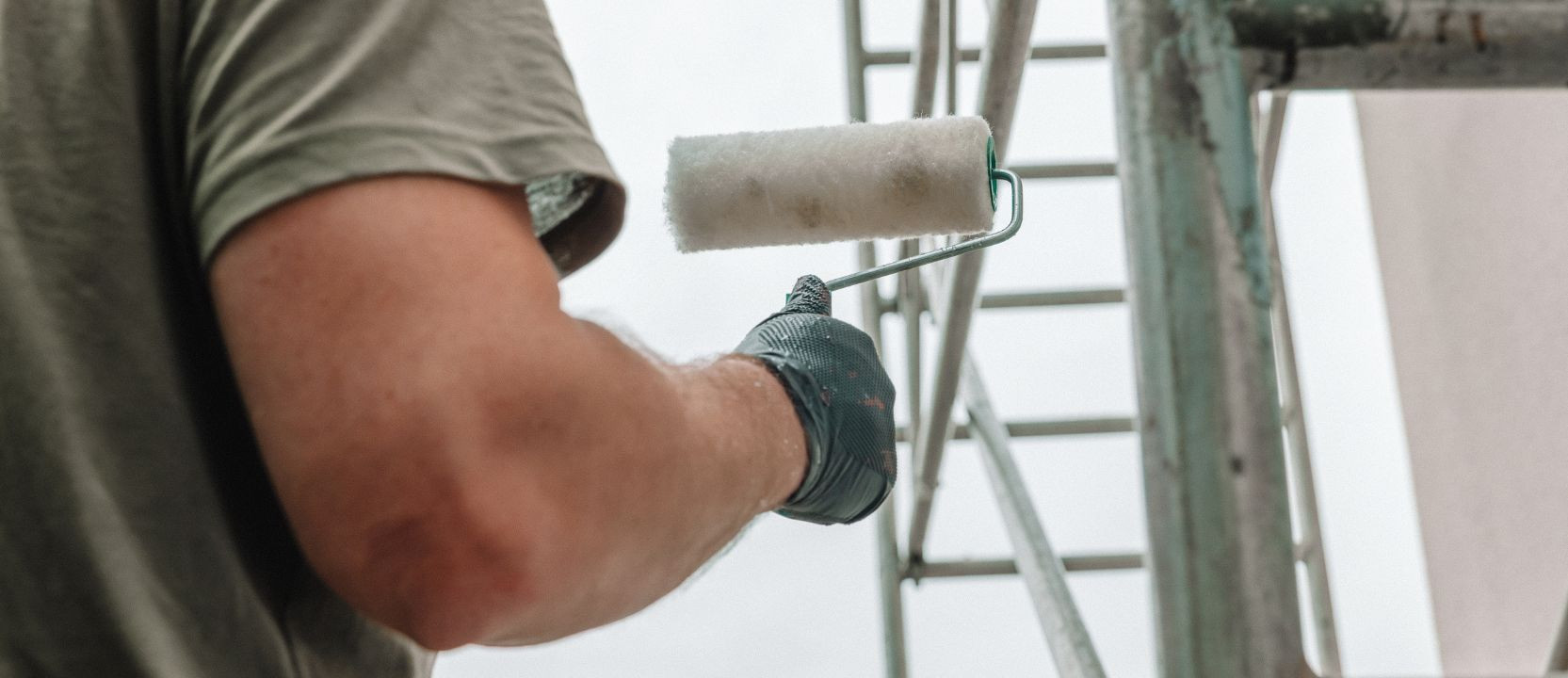 Jak dobrać rusztowanie do profesjonalnych zastosowań w branży remontowo-budowlanej? Praktyczny poradnik